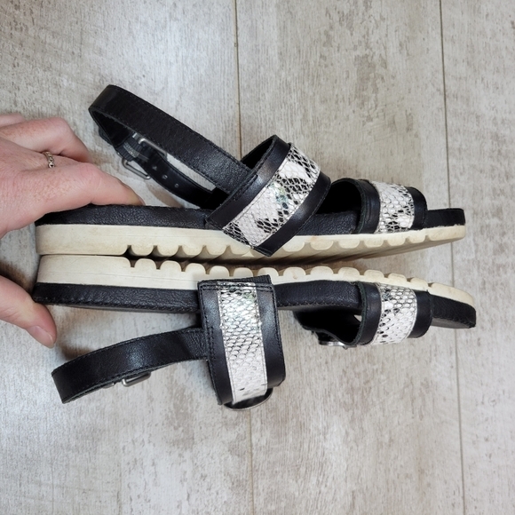 Reba Nallie Snakeskin Open Toe Sandals Size 6.5 - Picture 4 of 8